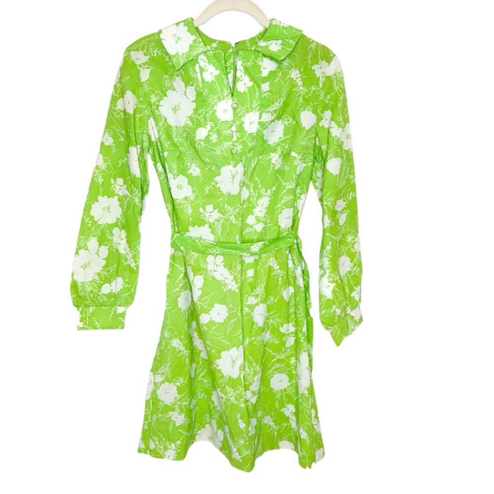 Vintage 1960s Stacy Ames One of the Four Sisters Green Floral Belted Dress